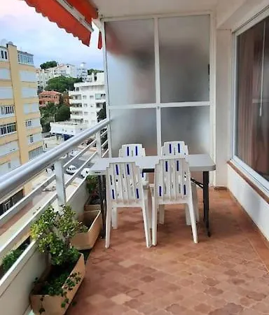 Carihuela 1 Bed Luxury Apartment Torremolinos